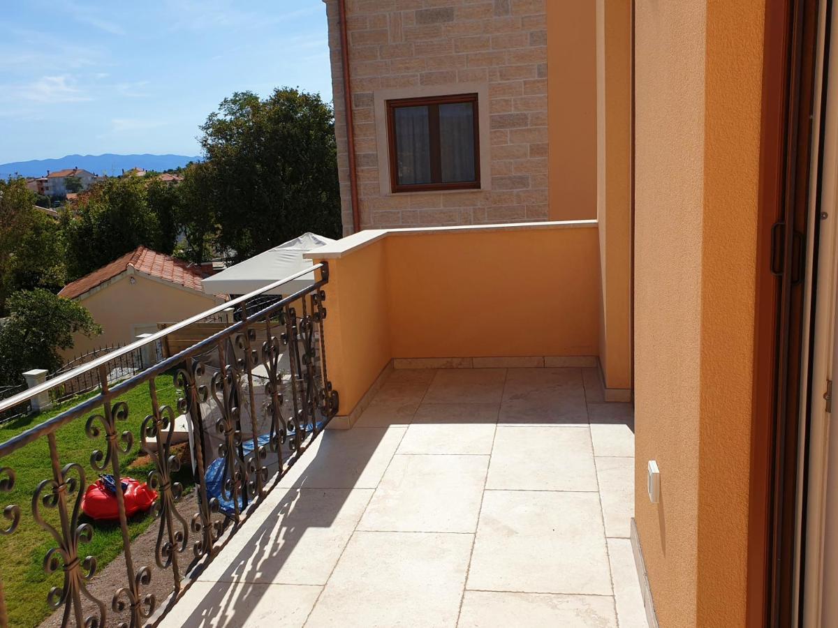 Apartments For Families With Children Silo, Krk - 18685 Екстериор снимка