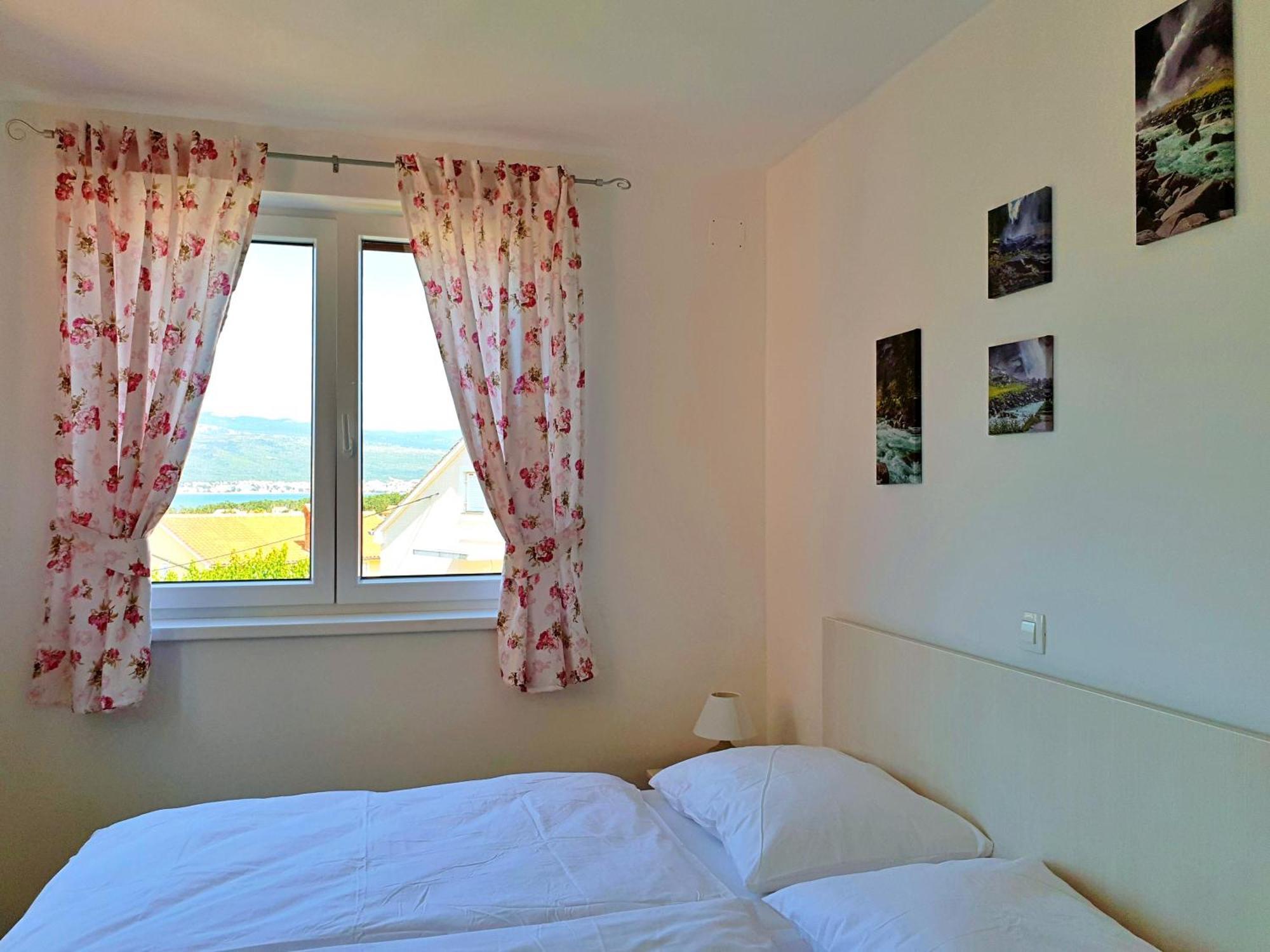 Apartments For Families With Children Silo, Krk - 18685 Екстериор снимка