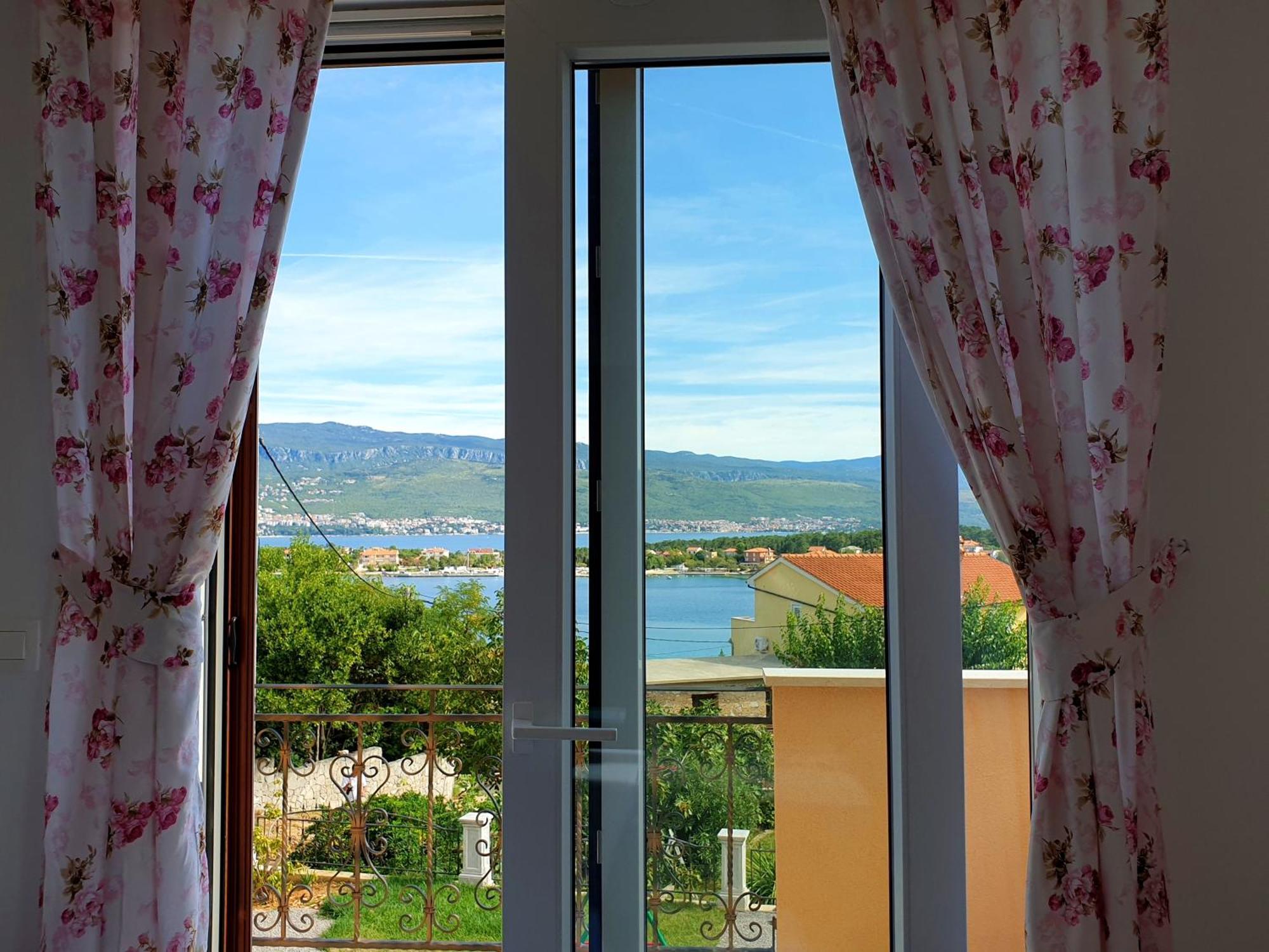 Apartments For Families With Children Silo, Krk - 18685 Екстериор снимка