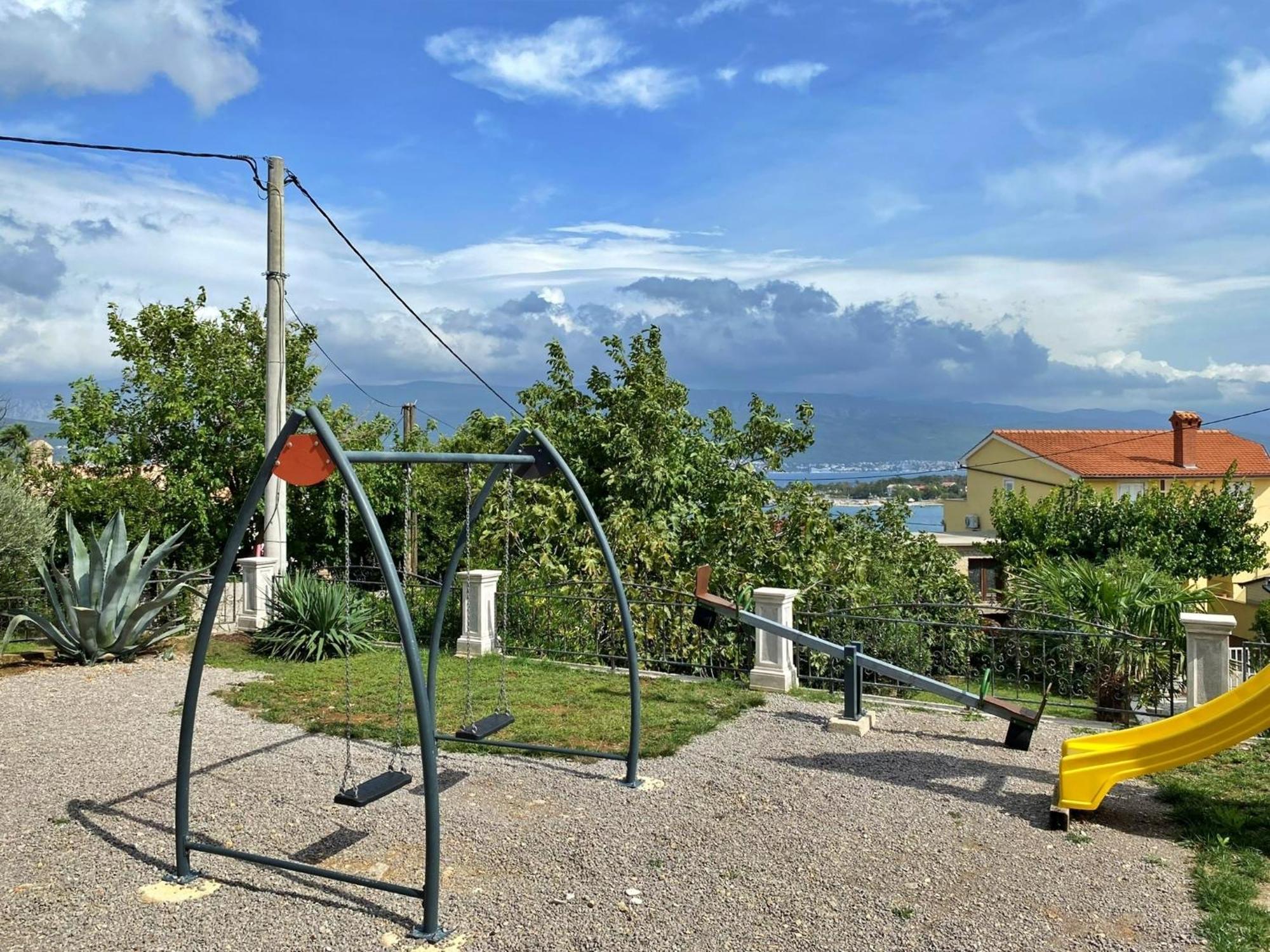 Apartments For Families With Children Silo, Krk - 18685 Екстериор снимка